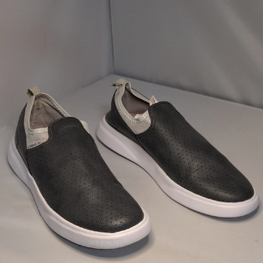 Speedo Starboard Slip On Water Shoes Sneakers Size Medium 9-10
